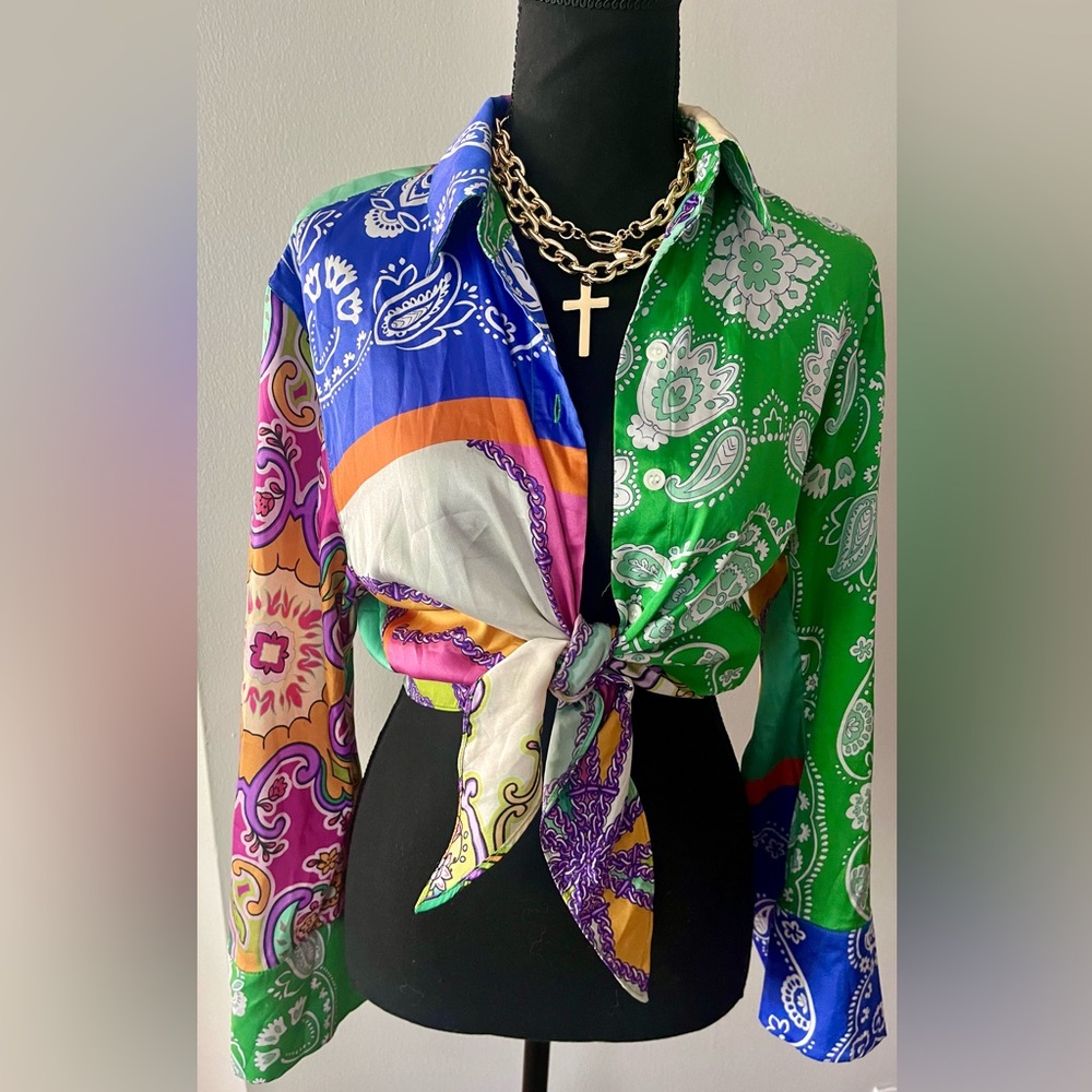 Zara size medium buttoned shirt/pieces sold separately/never worn